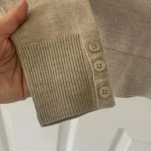 Talbots neutral tan/blush color turtleneck size small - Picture 3 of 7